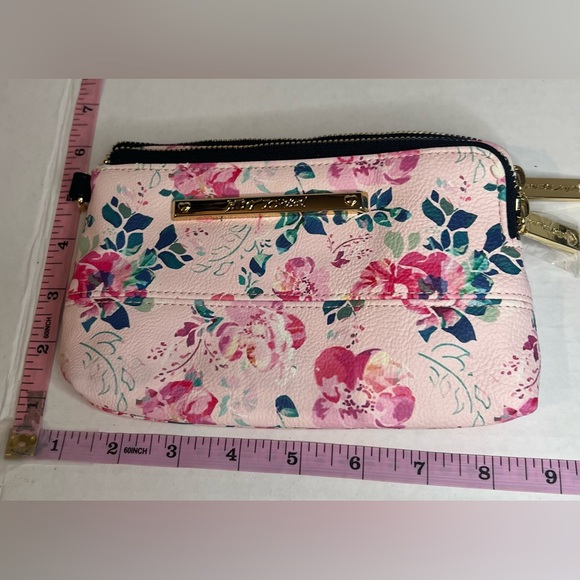 Betsey Johnson Floral Pink Clutch - Picture 4 of 4